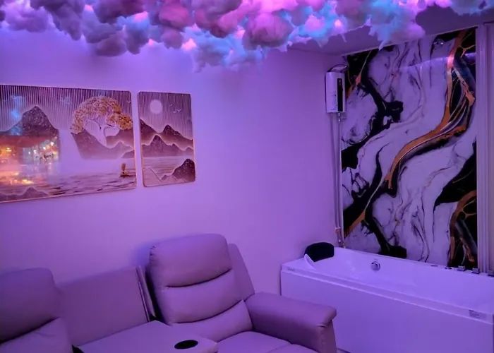 Urban Deca Homes 3*